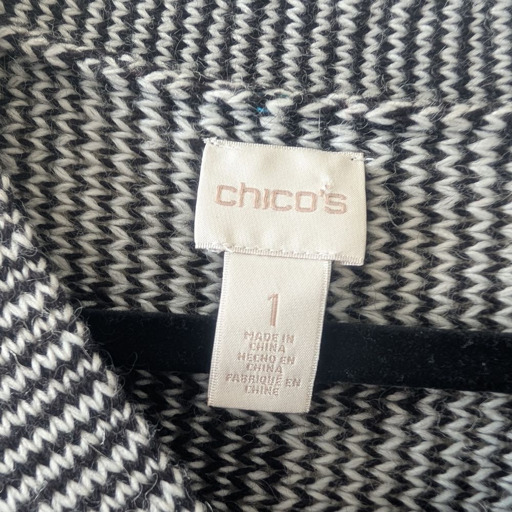 Chico's Perforated Sleeve Overlay Tunic Cardigan Size 1 Medium - Picture 5 of 6